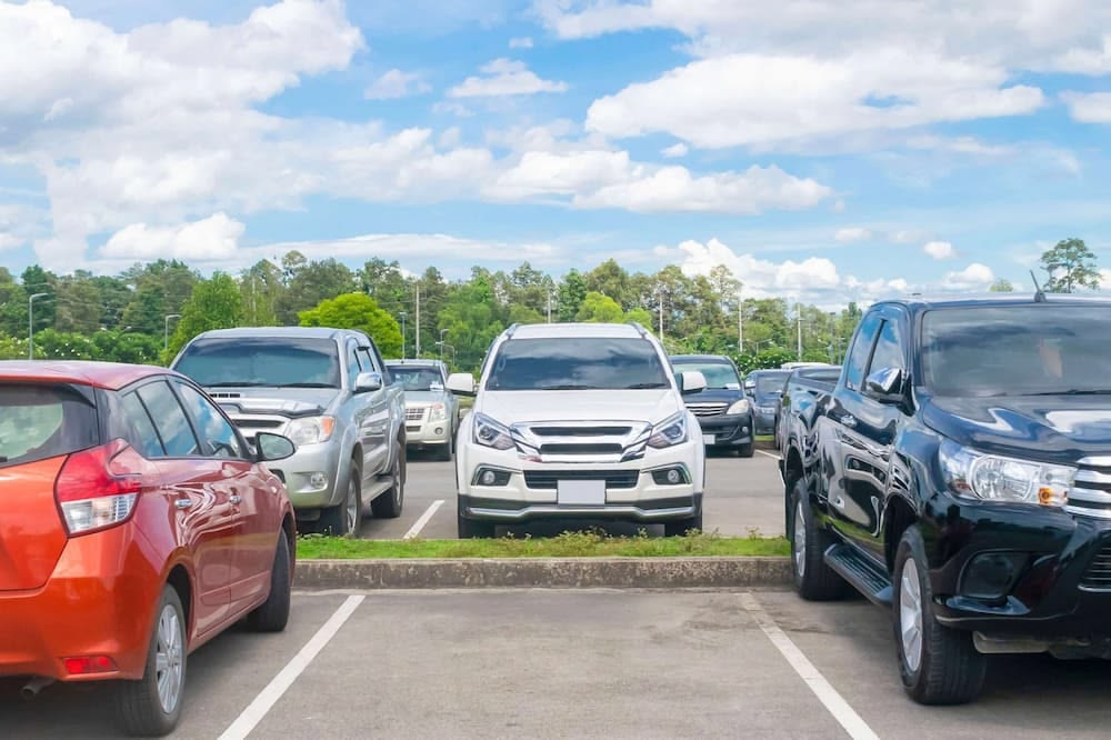 Garer voiture pas cher aéroport de Genève